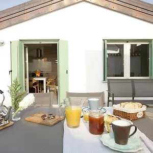 Mariposa Apartment