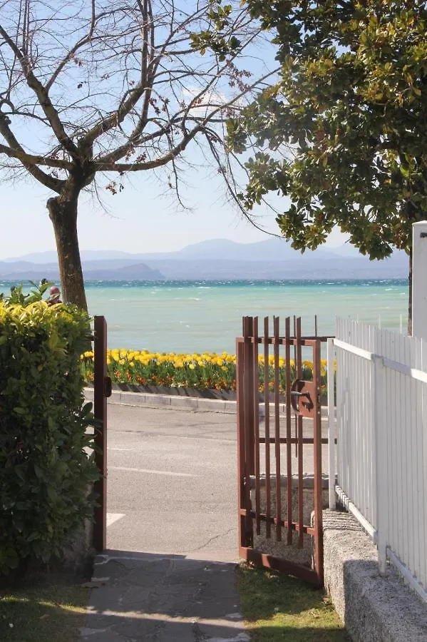 Apartment Bardolino Lake Front